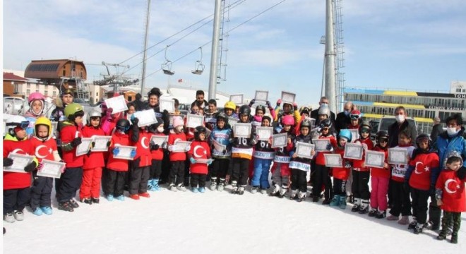 Kayak öğrencileri sertifikalarını aldı