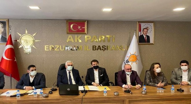 AK Parti’de görev dağılımı yapıldı