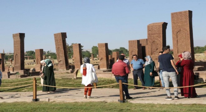 Anadolu Orhun anıtları ilgi odağı oldu