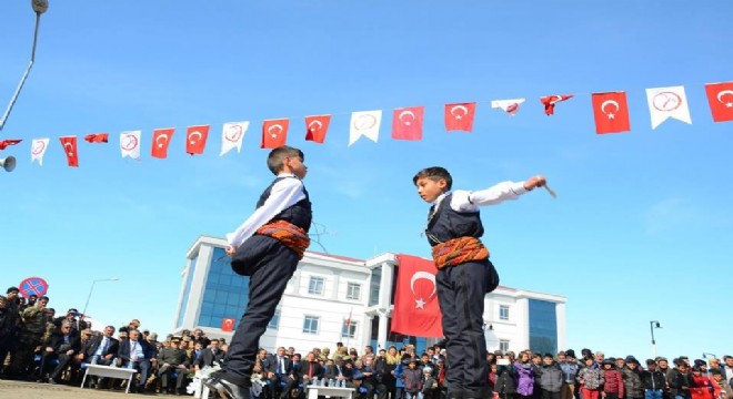 “Çat bize mezar olmadan düşmana gülizar olmaz”