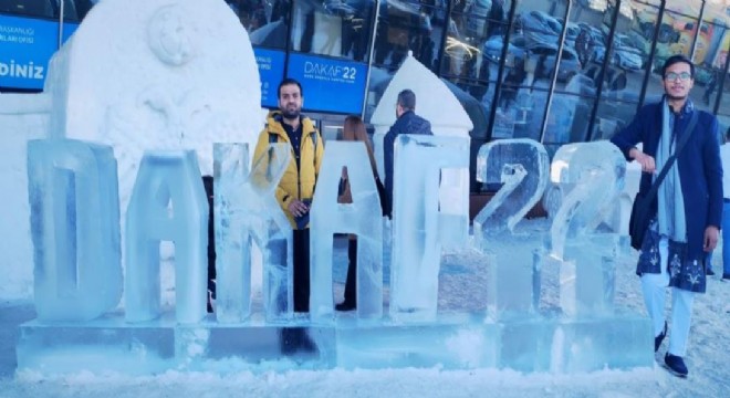 DAKAF’ta Buzdan heykeller ilgi odağı oldu