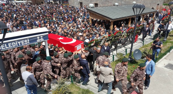 Erzurum şehidini uğurladı