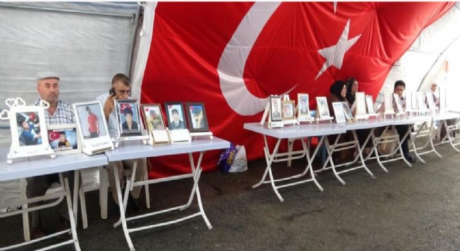 HDP ve PKK mağduru aileler 1079 gündür nöbette