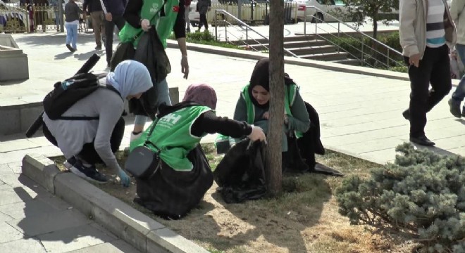 Temiz bir geleceğe el uzattılar