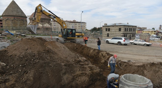 Üç Kümbetler Projesinde durmak yok