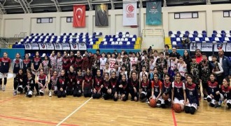 Basketbolda Sabancı farkı