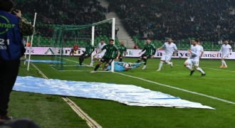 Trendyol 1. Lig: Sakaryaspor: 1 - Manisa FK: 2